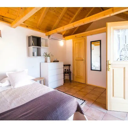 Mediterranean Countryside Retreat * Brštanovo