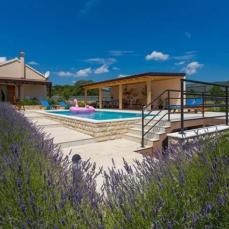 Ferienhaus Mediterranean Countryside Retreat *