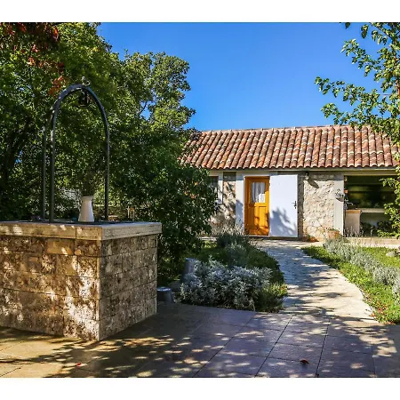 Mediterranean Countryside Retreat Ferienhaus *